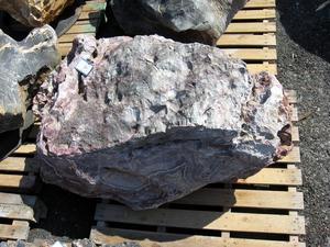 Solitérny kameň, hmotnosť 1000 kg, výška 150 cm - Mramorový biely solitérny kameň, hmotnosť 500 - 2000 kg | T - TAKÁCS veľkoobchod