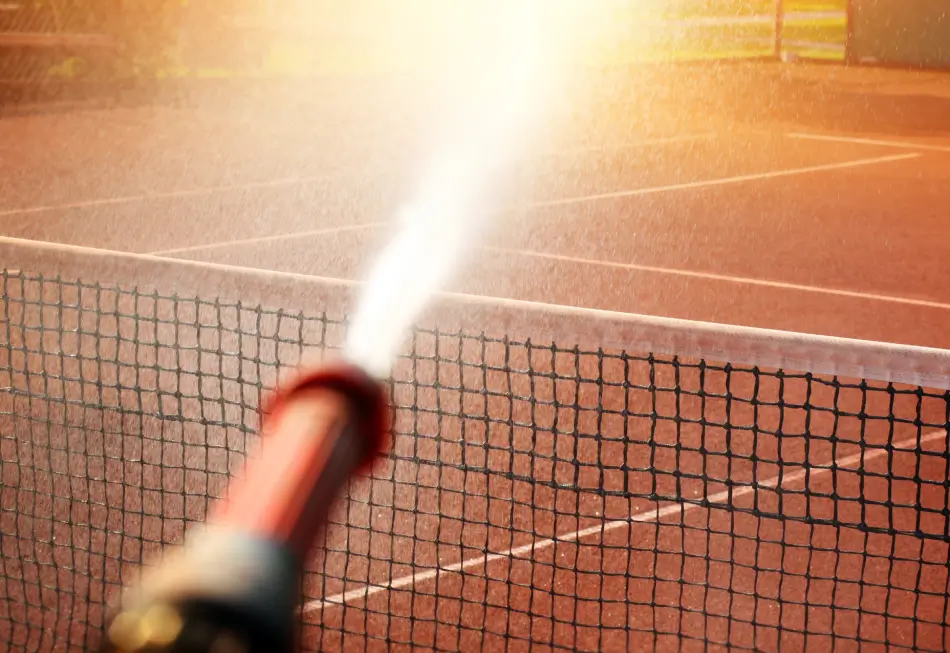 Bewässerung von Tennisplätzen
