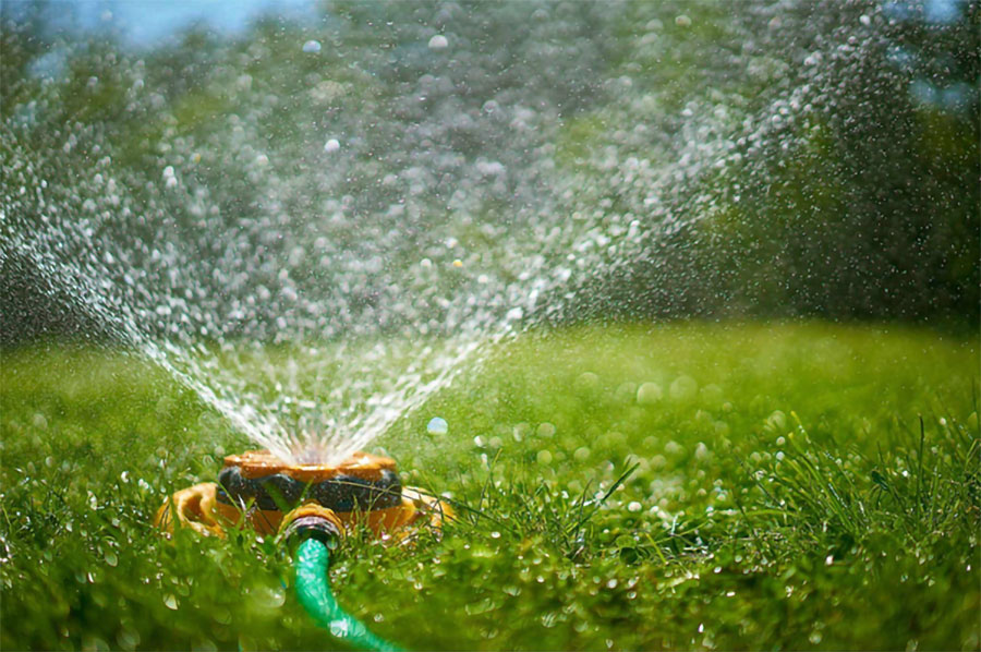 Polievanie trávnika