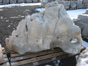 Solitérny kameň, hmotnosť 2580 kg, výška 170 cm - | T - TAKÁCS veľkoobchod