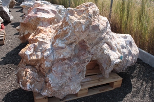 Solitérny kameň hmotnosť 1480 kg, výška 190 cm - | T - TAKÁCS veľkoobchod